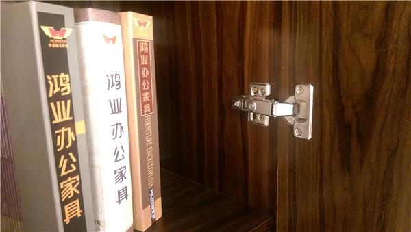 英国退欧对办公家具厂家的起劲和消极的影响